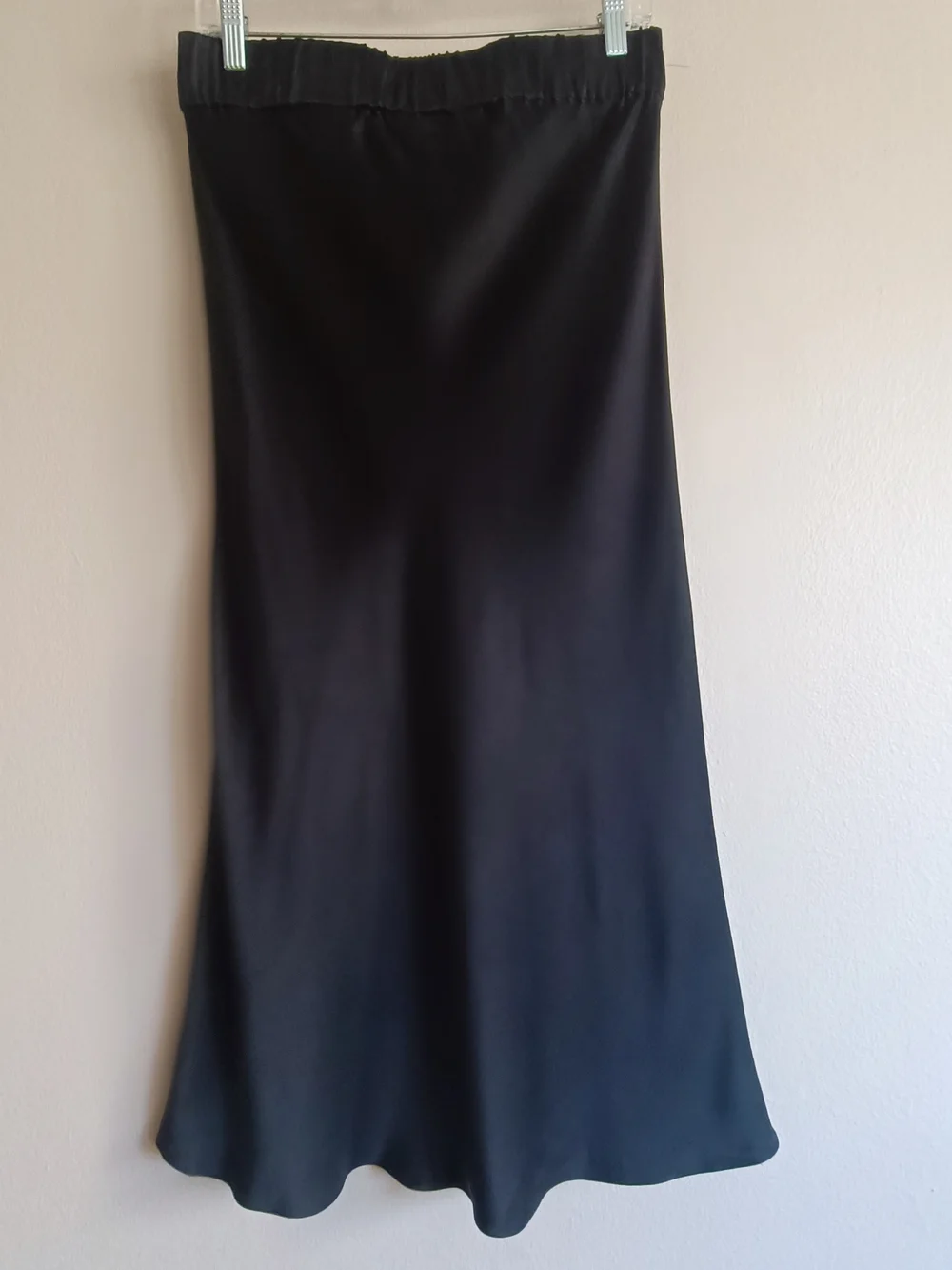 H&M Silk Line Black 100% Silk Midi Slip Skirt Elastic Waist Size 8 - Picture 5 of 13
